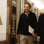 Pablo Iglesias y Alberto Garzón en el Congreso de los Diputados.-AGUSTÍN CATALÁN