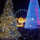 La feria de Navidad del Puerto de Barcelona, iluminada.-XAVIER GONZÁLEZ