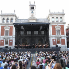 Concierto de la OSCyL en la plaza Mayor de Valladolid. -J.M. LOSTAU
