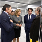 La consejera de Economía y Hacienda, Pilar del Olmo, el consejero de Fomento y Medio Ambiente, Juan Carlos Suárez-Quiñones, y el consejero de Sanidad, Antonio María Sáez, visitan el Centro de Proceso de Datos de la Junta de Castilla y León (CPD)-ICAL