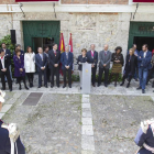 María Bolaños, los miembros de la Corporación municipal y el subdelegado del Gobierno en la Casa de Cervantes-J. M. Lostau