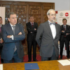 El consejero de Educación, Juan José Mateos y los rectores de las Universidades de Salamanca y León, Daniel Hernández Ruipérez y José Ángel Hermida, junto al rector de la Universidad de Valladolid, Marcos Sacristán-David Arranz