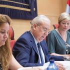 El presidente del Consejo de Cuentas de Castilla y León, Jesús Encabo, comparece ante la Comisión de Economía y Hacienda de las Cortes.-ICAL