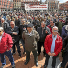 Concentración de pensionistas en la plaza Mayor.-ICAL