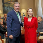 El alcalde de León, Antonio Silván, y la ministra de Fomento, Ana Pastor, reunidos en Madrid.-Ical