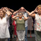 Marta Ruiz de Viñaspre: «No he visto personas mayores, sino personas con inquietudes y ganas de seguir aprendiendo. Son un estímulo para todos».-PHOTOGENIC