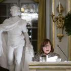 Svetlana Aleksiévich, en su conferencia como Nobel de Literatura en Estocolmo.-FREDRIK SANDBERG / AFP