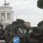 Más seguridad en las calles de Roma por los actos de aniversario del Tratado de Roma.-AP / GREGORIO BORGIA