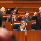 El presidente de la Junta, Juan Vicente Herrera, ayer en la sesión de control.-Ical