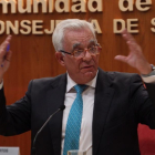 El exonsejero de sanidad de la Comunidad de Madrid, Jesús Sánchez Martos.-AGUSTÍN CATALÁN