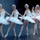 Bailarinas del Ballet de Moscú durante una representación.-E.M.