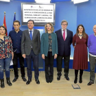 Los consejeros Carlos Fernández Carriedo y Alicia García junto a los representantes de los sindicatos.-ICAL