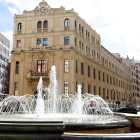 Antiguo edificio de Hacienda en desuso situado en la plaza Madrid.-J.M. LOSTAU