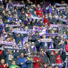 Los jugadores del Valladolid celebran el segundo gol frente al Atlético.-J. M. LOSTAU