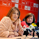 Teresa López el lunes con la secretaria general del PSOE, Raquel Alonso-Santiago G. del Campo