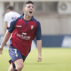 El osasunista Calvillo festeja su gol ante el Real Valladolid Promesas.-C.A. OSASUNA