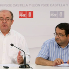 El secretario de Agricultura y Desarrollo Rural del PSOE de Castilla y León, Jesús Caro, y el portavoz del área del Grupo Parlamentario Socialista, Juan Luis Cepa.-ICAL