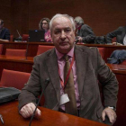 Ramon Pedrós, exjefe de prensa de Jordi Pujol, este lunes en la comisión de investigación del Parlament.-Foto: CARLOS MONTAÑÉS