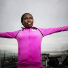 Florence Kiplagat, este viernes, en la terraza de un hotel de Barcelona, donde este domingo correrá el medio maratón.-JOAN CORTADELLAS