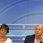 Mercedes Martín y Jesús Guerrero, durante la rueda de prensa en la que criticó el cierre de urgencias de Barruelo.-ICAL