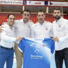 MarioArranz, David Pisonero, Óscar Ollero y Óscar Perales posan con la camiseta del Recoletas.-EL MUNDO