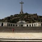 Turistas en el Valle de los Caídos.  /-JOSE LUIS ROCA