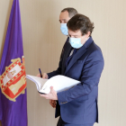 El presidente de la Junta, Alfonso Fernández Mañueco, comparece en las Cortes para informar de la evolución de la pandemia del COVID.- ICAL