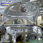 Cadena de montaje del nuevo Mégane en la fábrica de Renault en la localidad palentina de Villamuriel.-ICAL