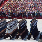 Imagen del espectacular desfile militar en Pekín, este jueves.-AFP/GREG BAKER