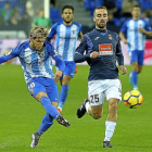 Keko chuta en el partido Málaga-Espanyol de la pasada temporada.-MARILÚ BÁEZ / MÁLAGA HOY