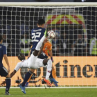 Ali Almoez en el momento que conecta una chilena para el 1-0.-AP