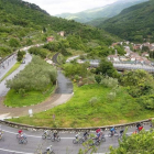 El pelotón durante la séptima etapa del Giro ganada por Greipel.-EFE / CLAUDIO PERI