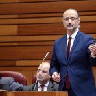 Luis Fuentes durante una intervención en las Cortes.-ICAL