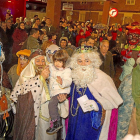 Los Reyes Magos en su visita al barrio de Pajarillos.-J.M. Lostau