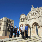 Representantes del PSOE de la provincia de Zamora, visitan la Catedral Zamora.-ICAL
