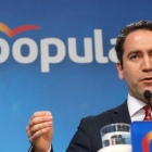 El secretario general del PP, Teodoro García Egea, durante la rueda de prensa ofrecida este lunes en la sede del partido.-ZIPI/EFE