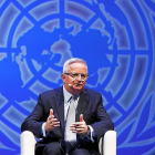 El jefe de protocolo de las Naciones Unidas, Peter Van Laere, durante su intervención.-J.M. LOSTAU