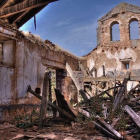 Estado de ruina en el  que se encuentra la iglesia de Valdegrulla.-HDS