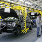 Uno de los vehículos que se fabrican en la fábrica de Renault en Palencia, en una imagen de archivo.-J. M. LOSTAU