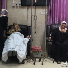 Dos mujeres de Gaza enfermas de cáncer reciben tratamiento.-'CONDENADAS EN GAZA'