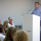 Fernando Pablos interviene el el comité provincial del PSOE salmantino.-ICAL
