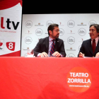 El director de Radio Televisión de Castilla y León, Eduardo Álvarez, firma un acuerdo de colaboración con director del Teatro Zorrilla Enrique Cornejo.-ICAL