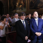 Puigdemont y Junqueras, en un acto municipalista a favor del referéndum.-ACN / PATRÍCIA MATEOS