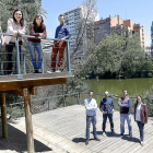 Miembros del área de Tecnología Ambiental en los alrededores de la Cúpula del Milenio de Valladolid-J.M. Lostau
