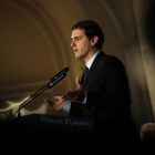 Albert Rivera, durante el desayuno informativo que ha ofrecido este viernes en Madrid.-JOSÉ LUIS ROCA