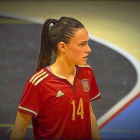 Leticia Martín, con la camiseta de la selección española, en el partido que le enfrentó a Rusia.-EL MUNDO