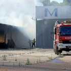 Incendio en la empresa Comercial Mau S.A-MIGUEL ÁNGEL SANTOS / PHOTOGENIC