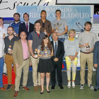 Tradicional foto de familia de los Premios DIARIO DE VALLADOLID-EL MUNDO con galardonados y patrocinadores.-J. M. LOSTAU