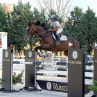 Salto de Valdelamadre Always durante el First Gran Premio.-EL MUNDO