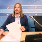 El portavoz de Podemos en las Cortes, Pablo Fernández, anuncia las últimas iniciativas parlamentarias del grupo-ICAL